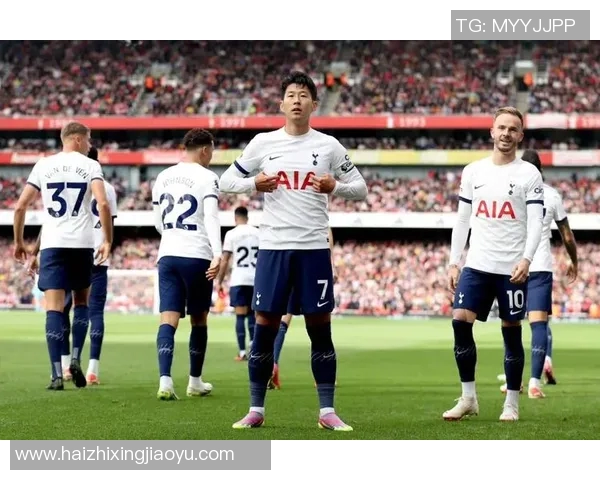 新疆与辽宁首场对决精彩纷呈球迷期待两队激烈碰撞的精彩时刻